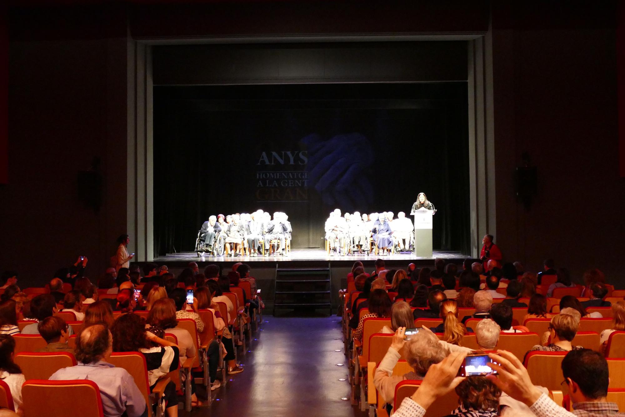 Totes les imatges de l'acte d'homenatge a les persones que celebren 90 anys aquest 2023