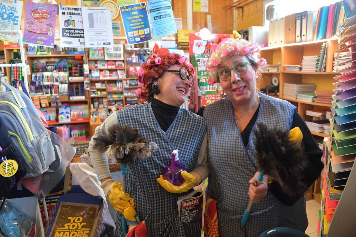 Isa y Bego muestran cómo se transforman en 'As Toliñas', las Choqueiras del Año 2026 en A Coruña Isa y Bego muestran cómo se transforman en 'As Toliñas', las Choqueiras del Año 2026 en A Coruña