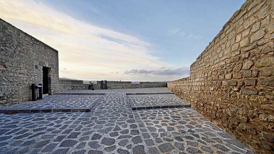 La plataforma del caballero de Sant Lluc.