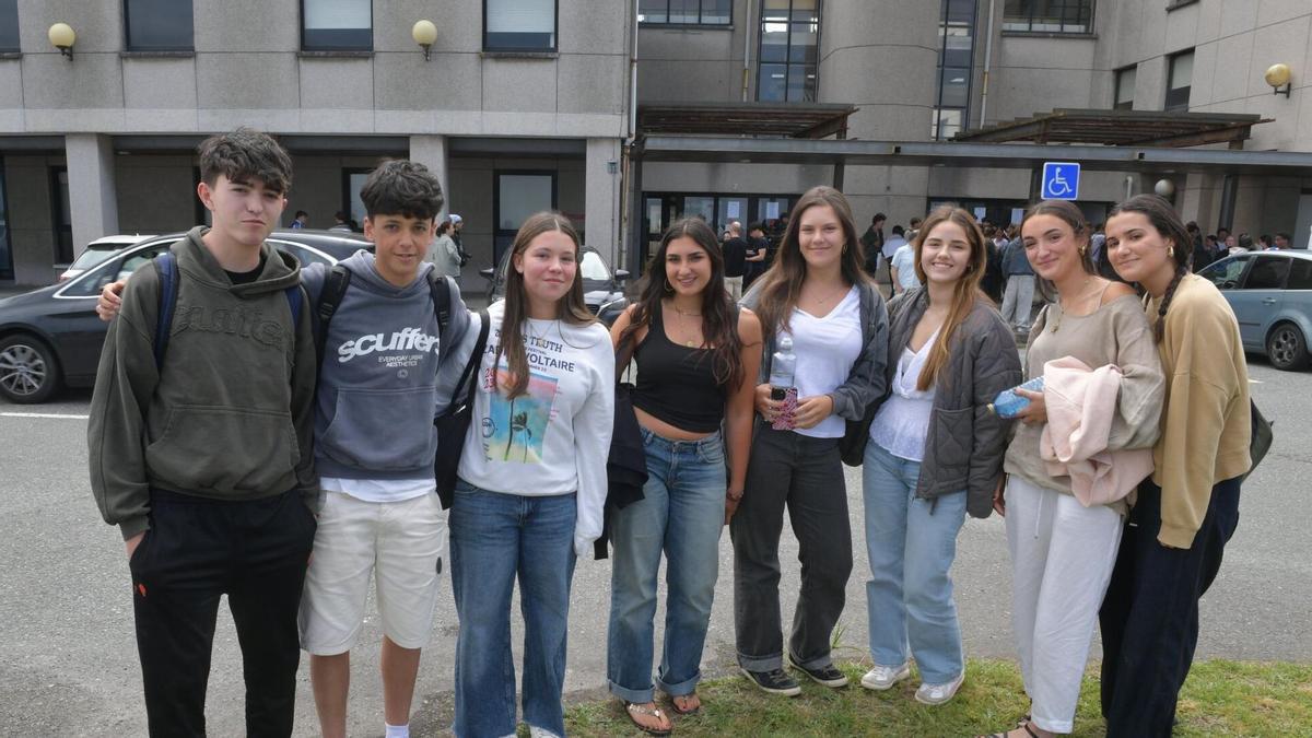 Nervios y sorpresas por temas inesperados en el arranque de la PAU 2026 en A Coruña: "Nunca habíamos visto una pregunta de esas"