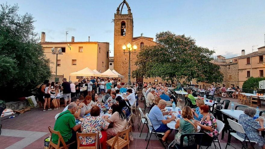 La 12a Tomacada de Sant Fruitós de Bages reuneix 250 persones