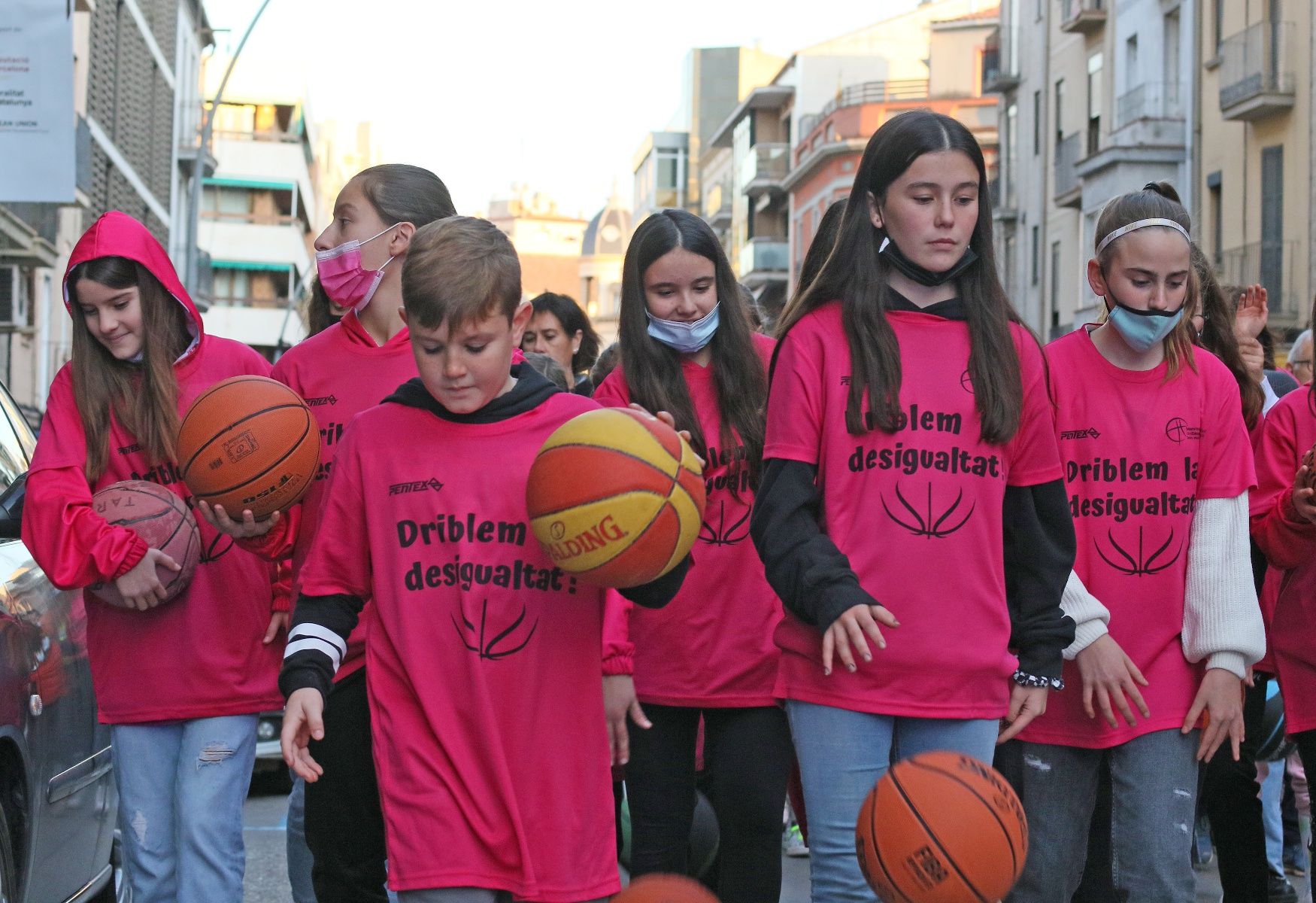 Manresa rebota en contra de la desigualtat en el bàsquet femení