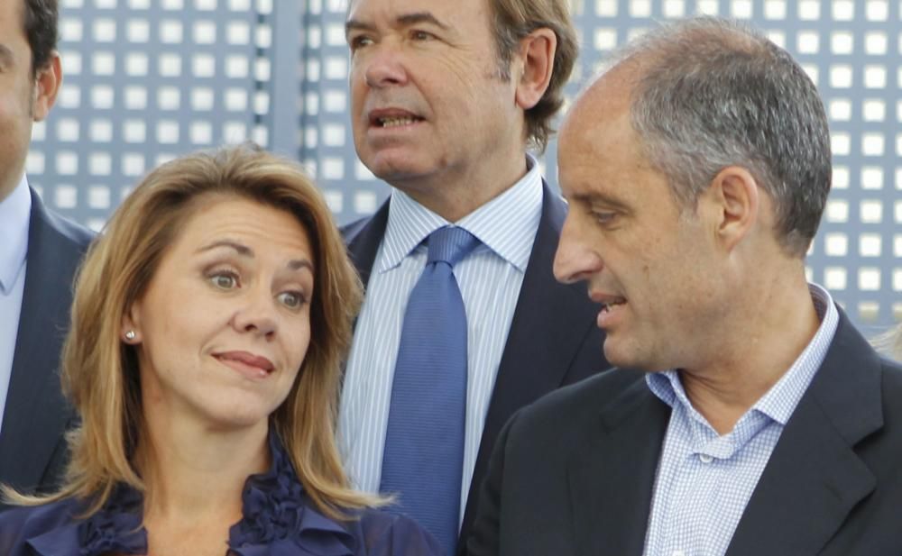 María Dolores de Cospedal y Francisco Camps en una reunión de presidentes autonómicos de 2010.