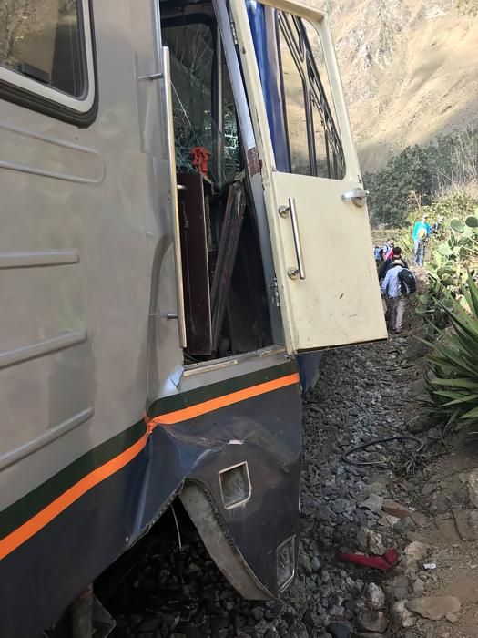 Al menos 31 personas heridas en un choque entre trenes en Perú