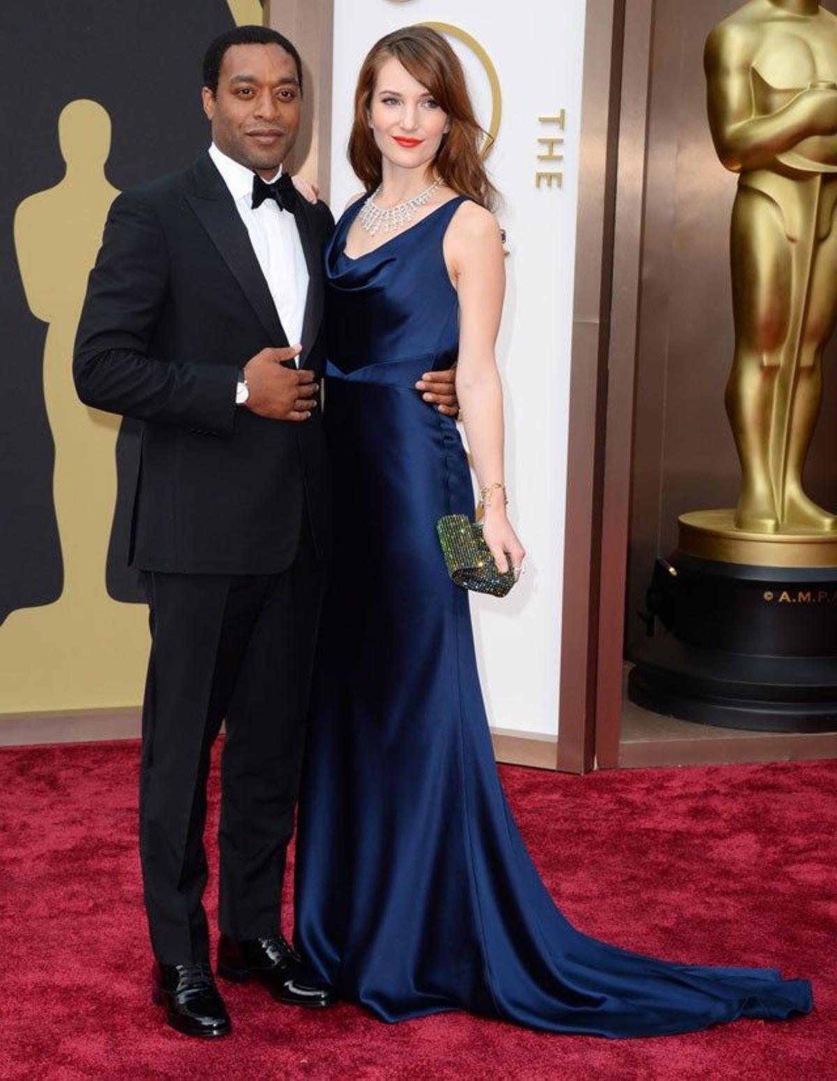 Chiwetel Ejiofor y Sari Mercer