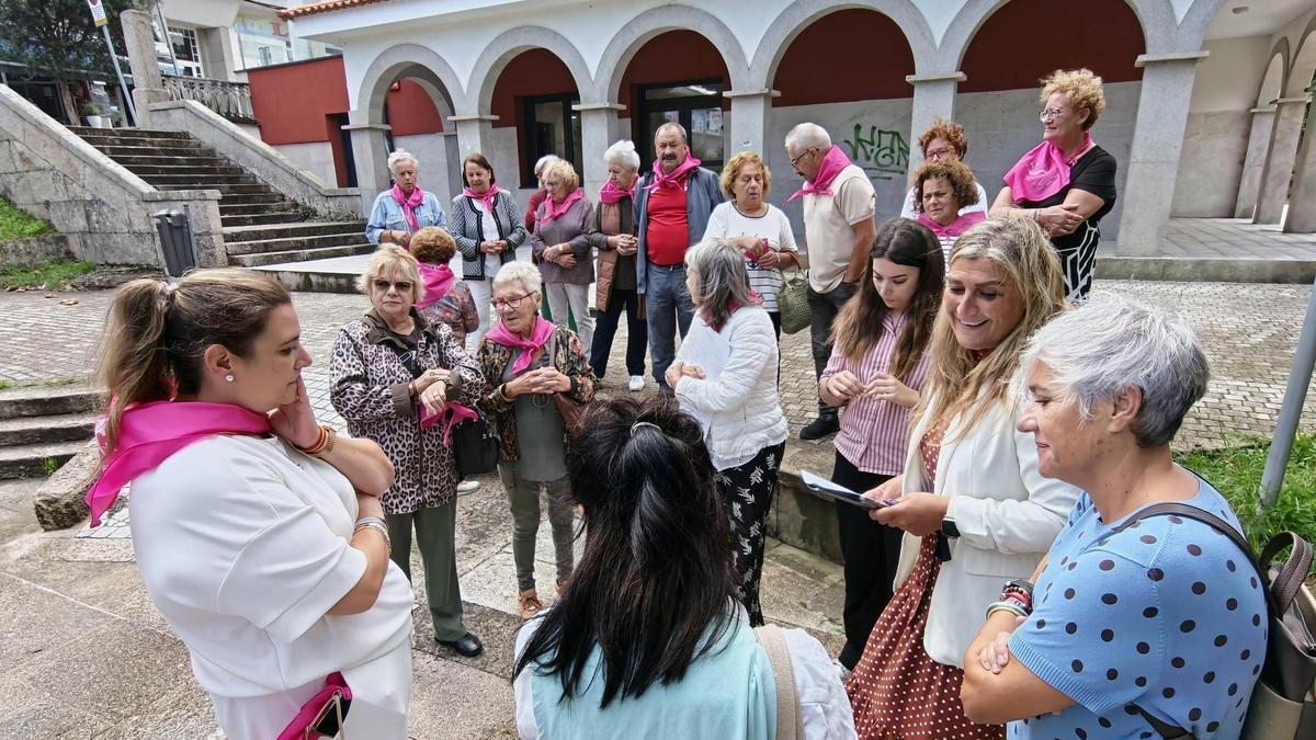 La presentación oficial de la I Xuntanza de Mulleres Rurais en Bueu.