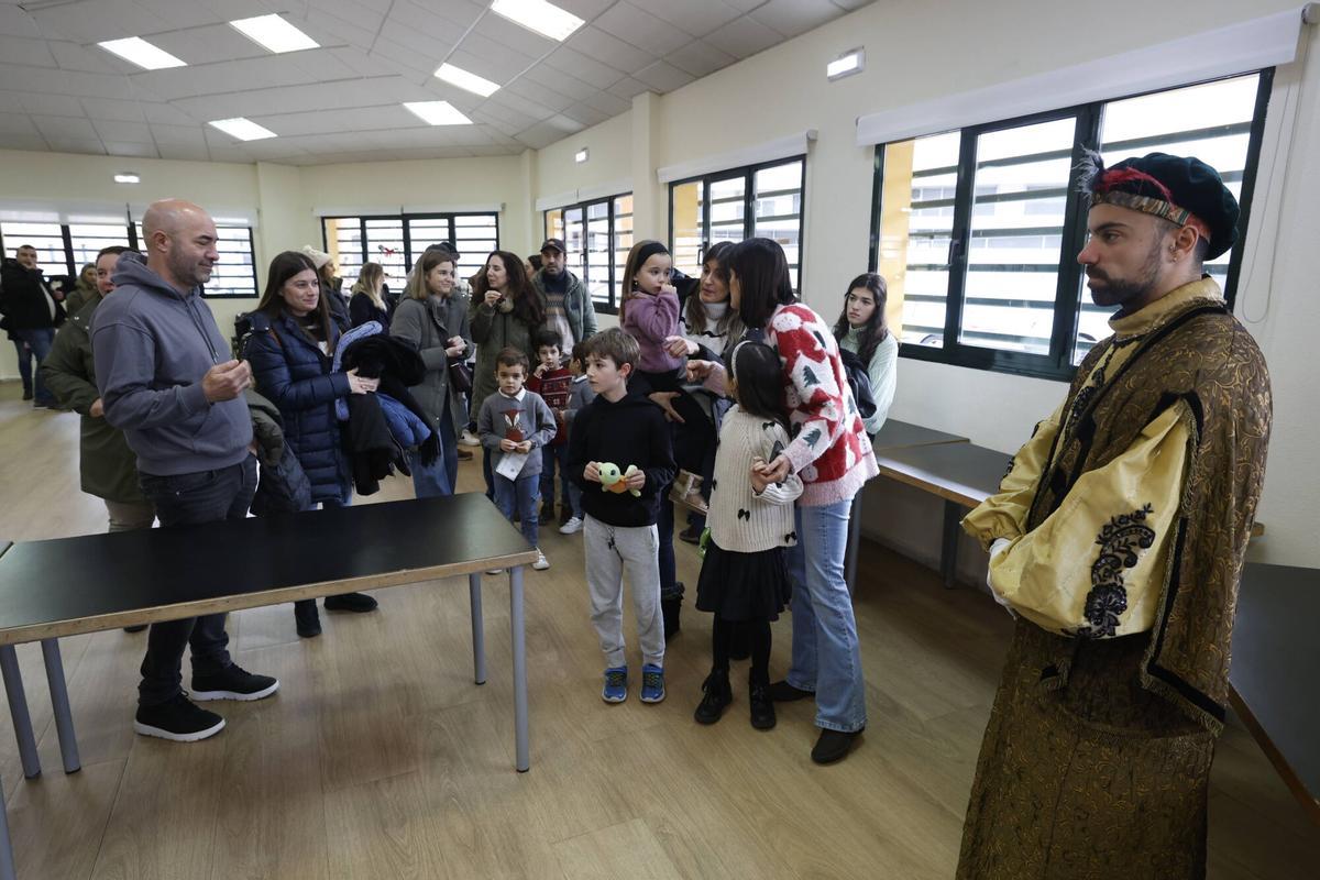 12:30 · Centro Social de Colloto — Recepción de Reyes