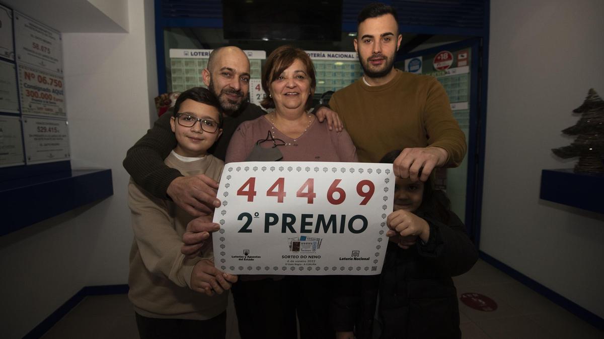 Una administración de Meicende vende diez décimos del segundo premio del sorteo del Niño