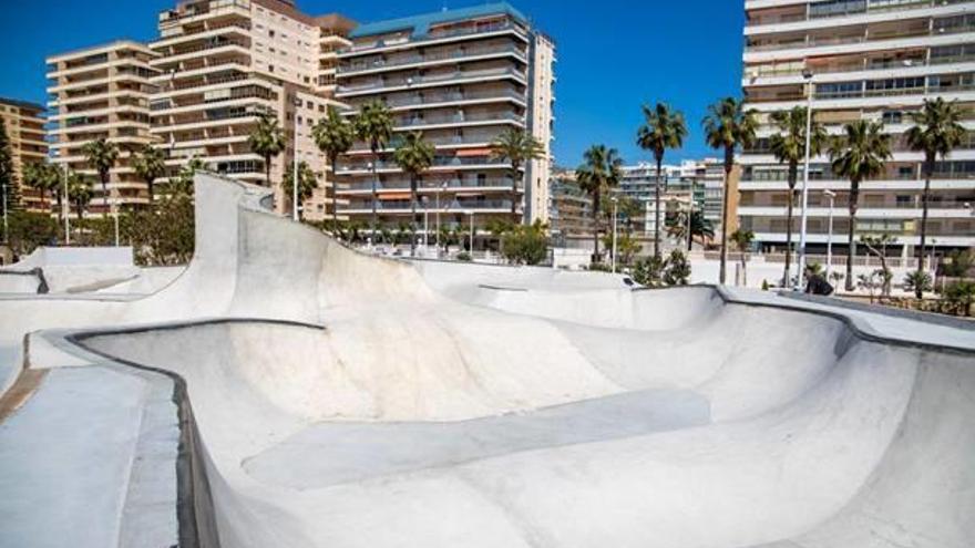 Perspectiva del «skatepark» del parque de San Antonio de Cullera en una imagen de ayer.