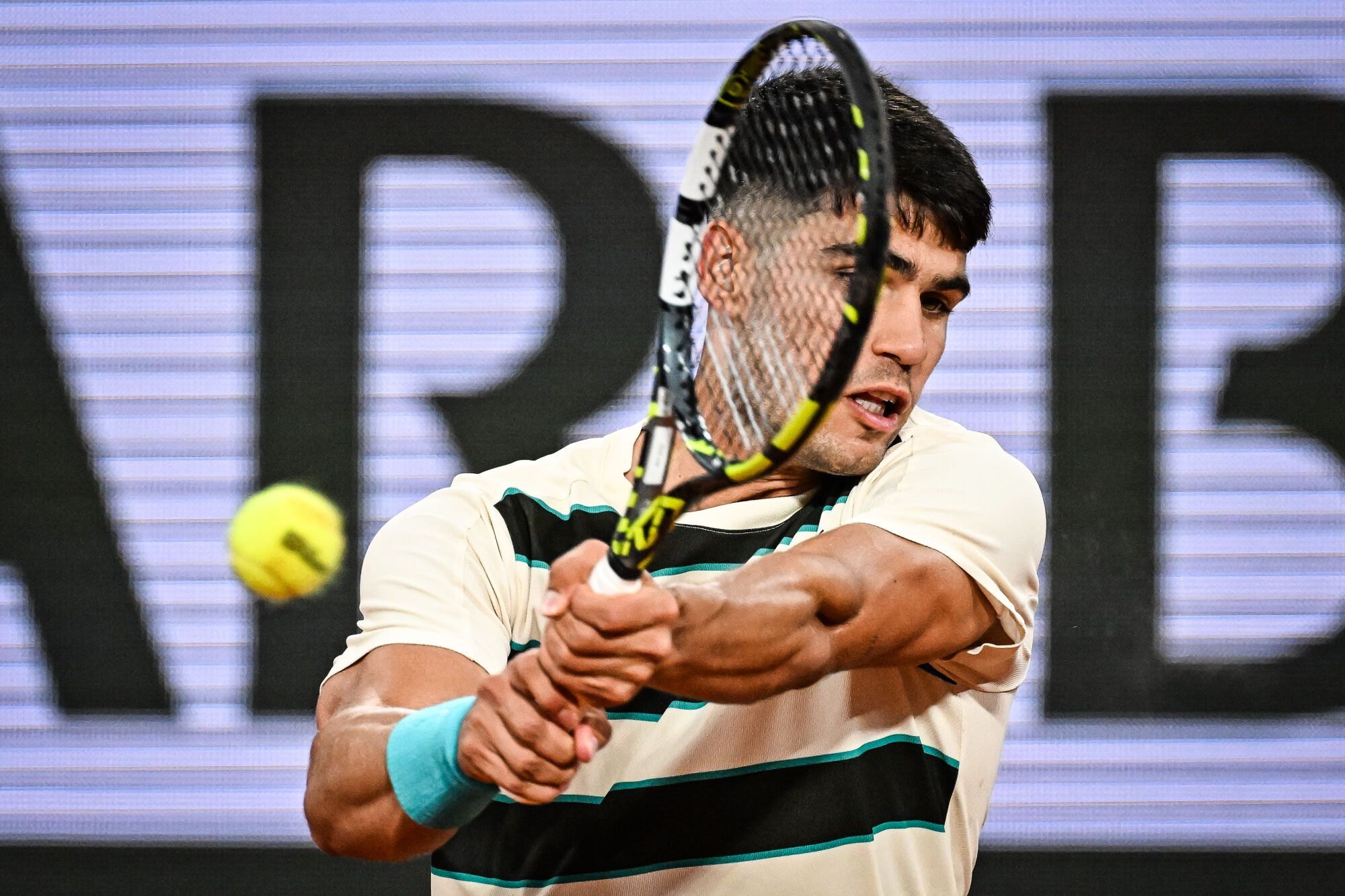 Carlos ALCARAZ of Spain during the fourth day of the Roland-Garros 2025, French Open, Grand Slam tennis tournament on 28 May 2025 at Roland-Garros stadium in Paris, France - Photo Matthieu Mirville / DPPI AFP7 28/05/2025 ONLY FOR USE IN SPAIN. Matthieu Mirville / DPPI / AFP7 / Europa Press;Action;ATP;CHELEM;FRENCH;GARROS;GRAND;OPEN;ROLAND;SLAM;Sport;tennis;WTA;TENNIS - ROLAND GARROS 2025 - 28/05;