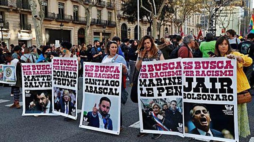 L&#039;antifeixisme protesta al centre de Barcelona per «aturar Vox» i el racisme