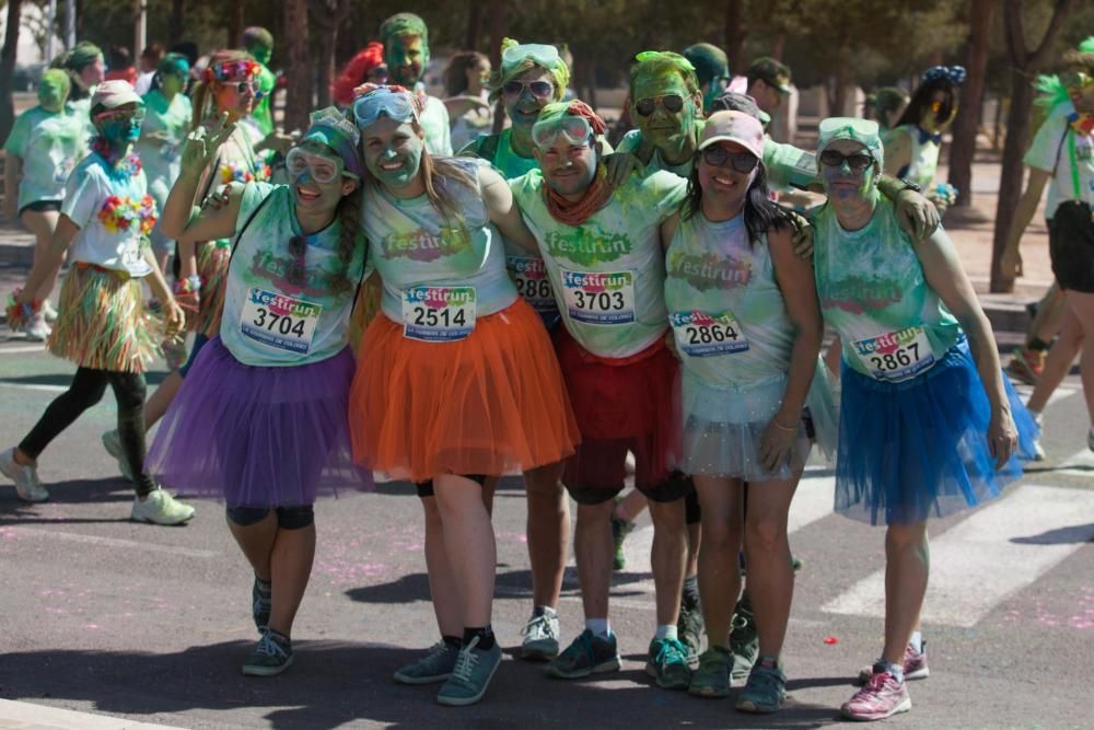 La primera edición de «FestiRun» combina deporte y diversión en una carrera que logró reunir a multitud de personas