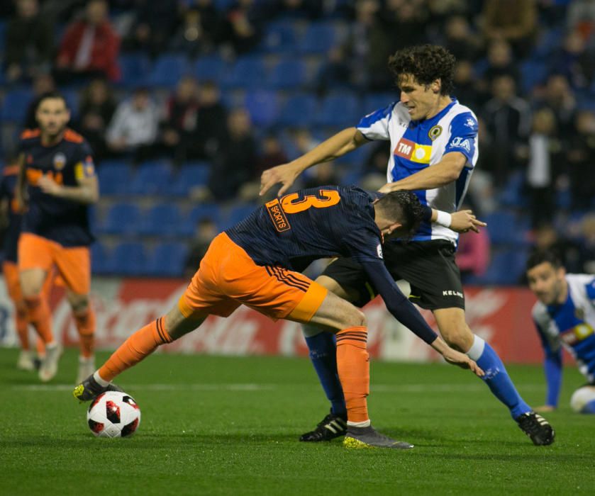 El Hércules remonta al Mestalla con goles de Pablo Íñiguez y Carlos Martínez