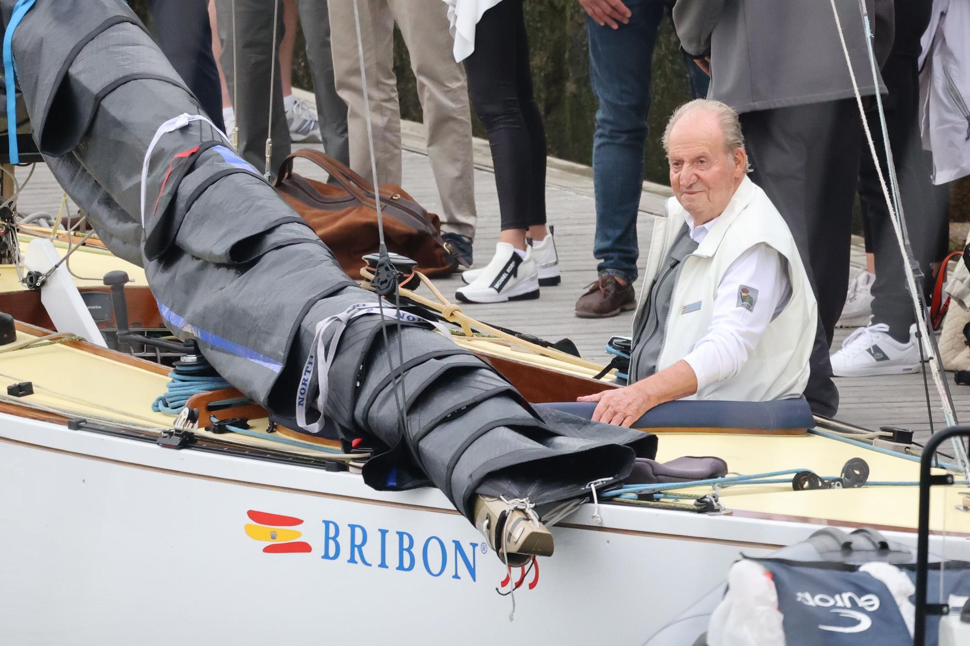 El rey emérito, a la caña del 'Bribón' pero sin viento