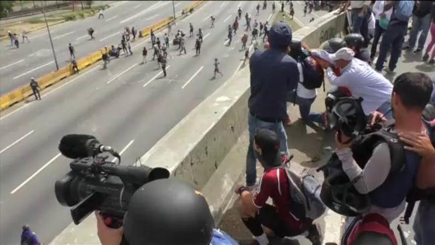 Al menos 89 heridos durante los disturbios de la última jornada en Caracas