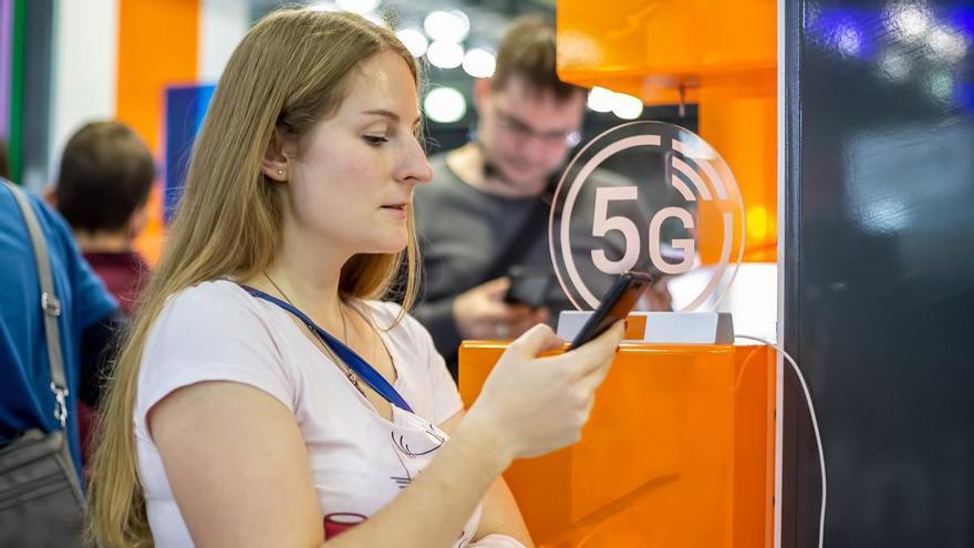 La red 5G+ de Orange, única en España, llega a A Coruña