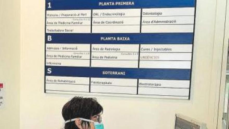 Los centros de salud priman la atención telefónica para prevenir más contagios