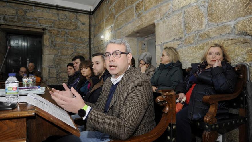 El portavoz del PP de Silleda, Ignacio Maril, durante una intervención en el pleno de esta mañana.