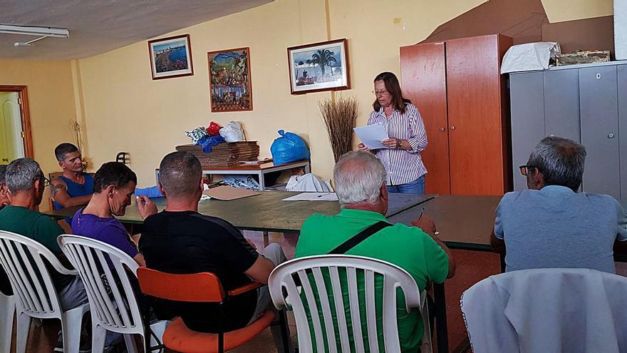 Un grupo de beneficiarios del Proyecto Almogarén, de la Asociación Rehoyando, en Gran Canaria.