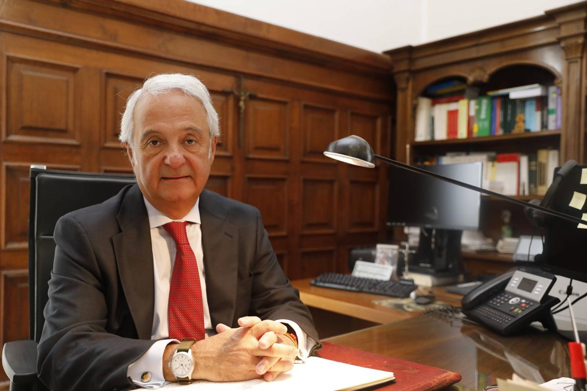 Jesús María Chamorro, en su despacho de la sede del Tribunal Superior de Justicia de Asturias (TSJA)