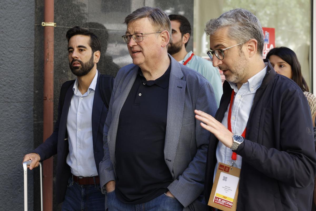 Puig exigeix a la direcció del PSOE que no hi hagi «supèrbia» i Tudanca es declara «indignat» amb les ingerències