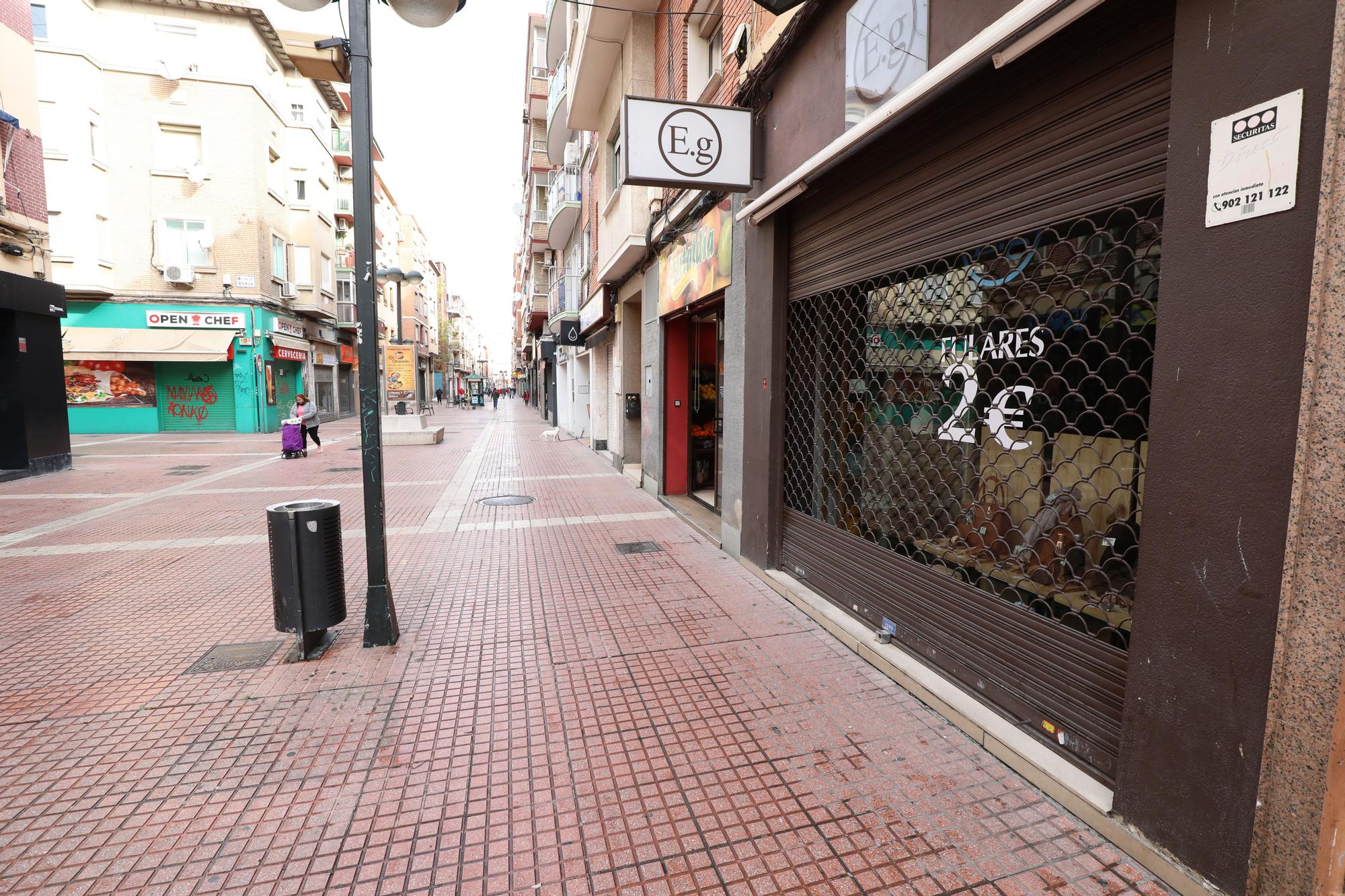 La crisis del coronavirus en la calle Delicias de Zaragoza