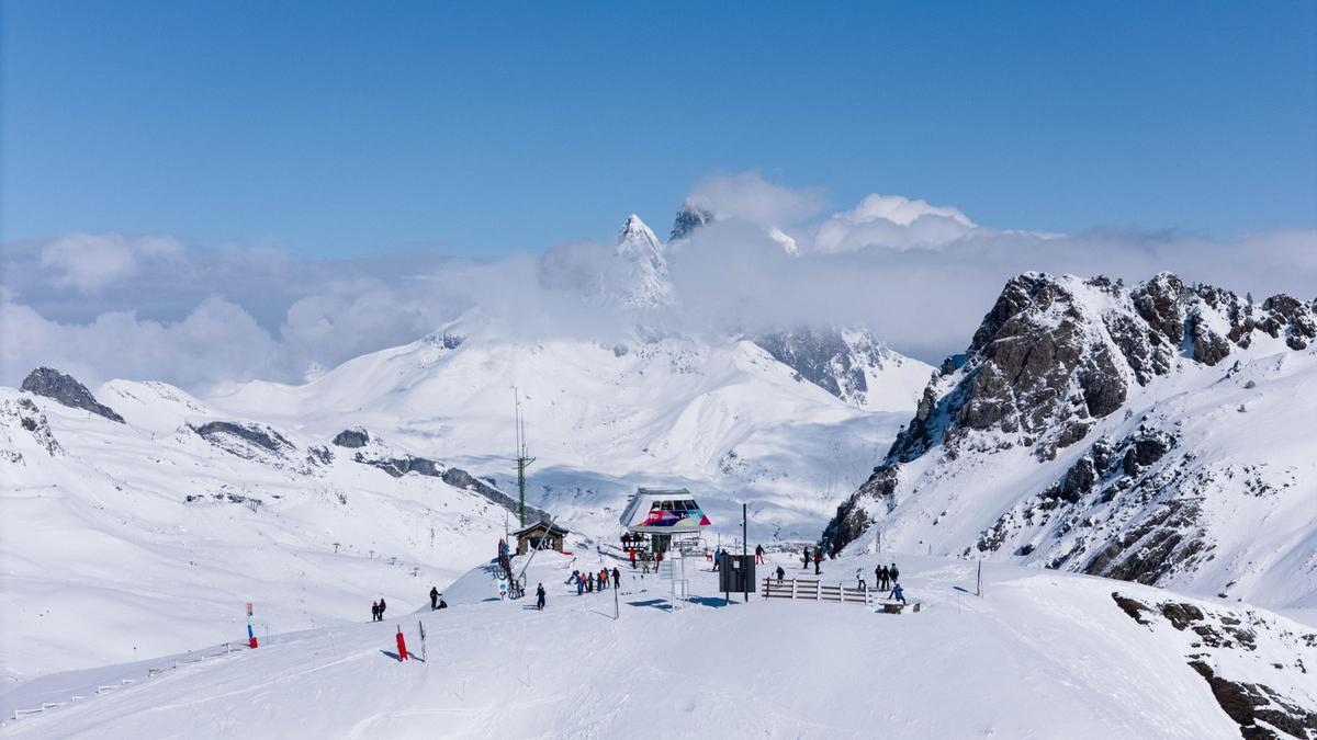 Vista general de la estación de Formigal durante la temporada que se cerró ayer.