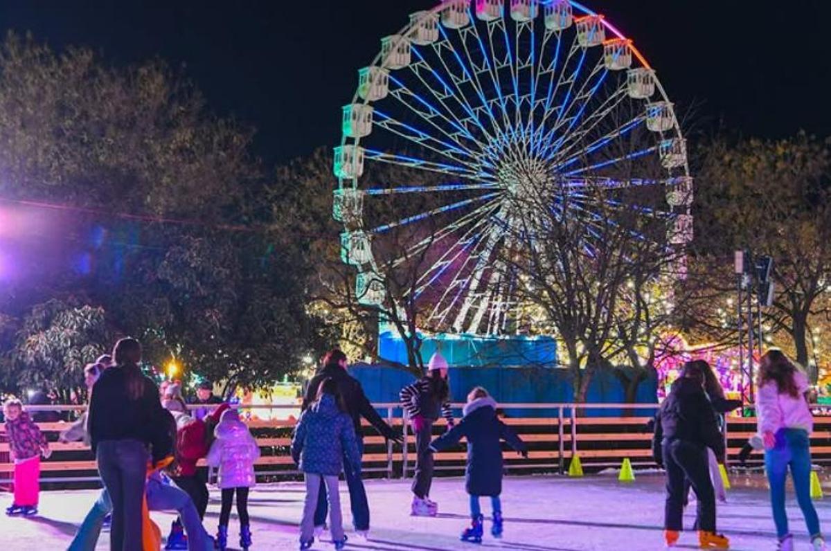 Navipark Móstoles cuenta con una nueva pista de hielo natural cubierta en su segunda edición.