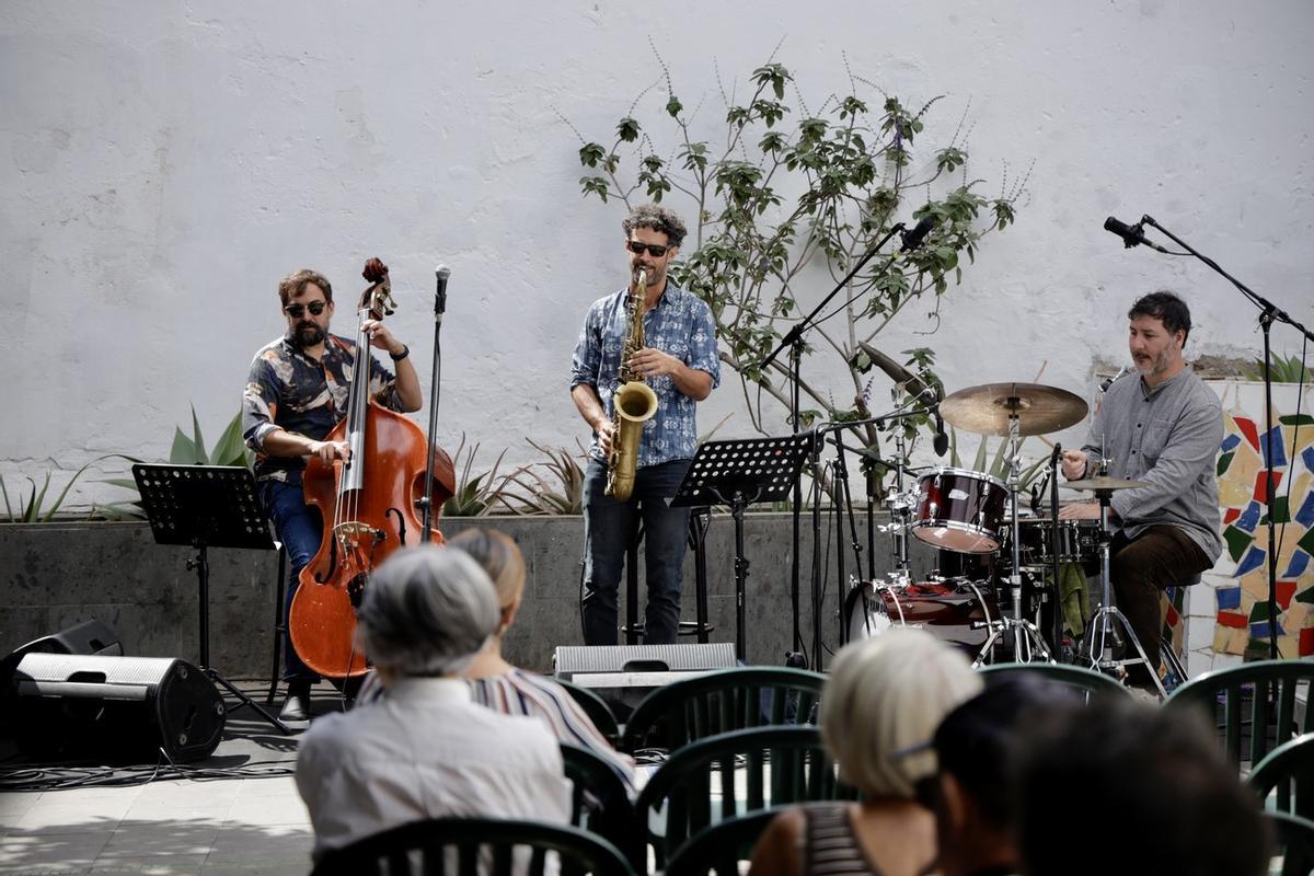 Imagen del concierto de jazz organizado el pasado fin de semana en la plaza Vicente Halconero de Las Palmas de Gran Canaria.
