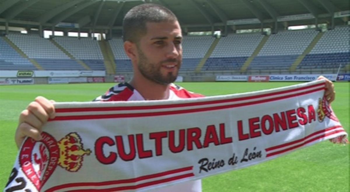 Aridai Cabrera en su presentación con la Cultural Leonesa.