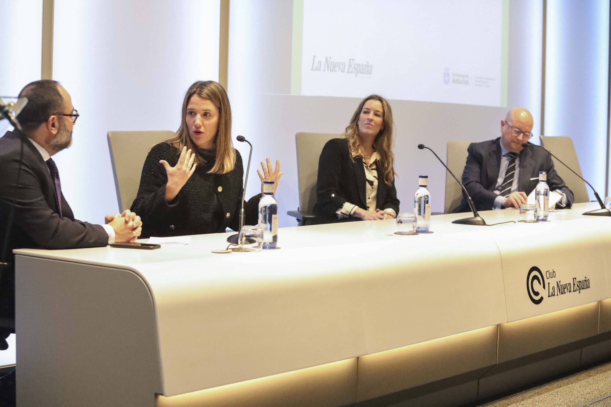 EN IMÁGENES: Encuentro "Asturias, tierra de retorno" en el Club LA NUEVA ESPAÑA 