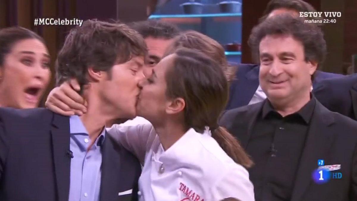 El beso final de Tamara a Jordi (’Masterchef Celebrity’). 