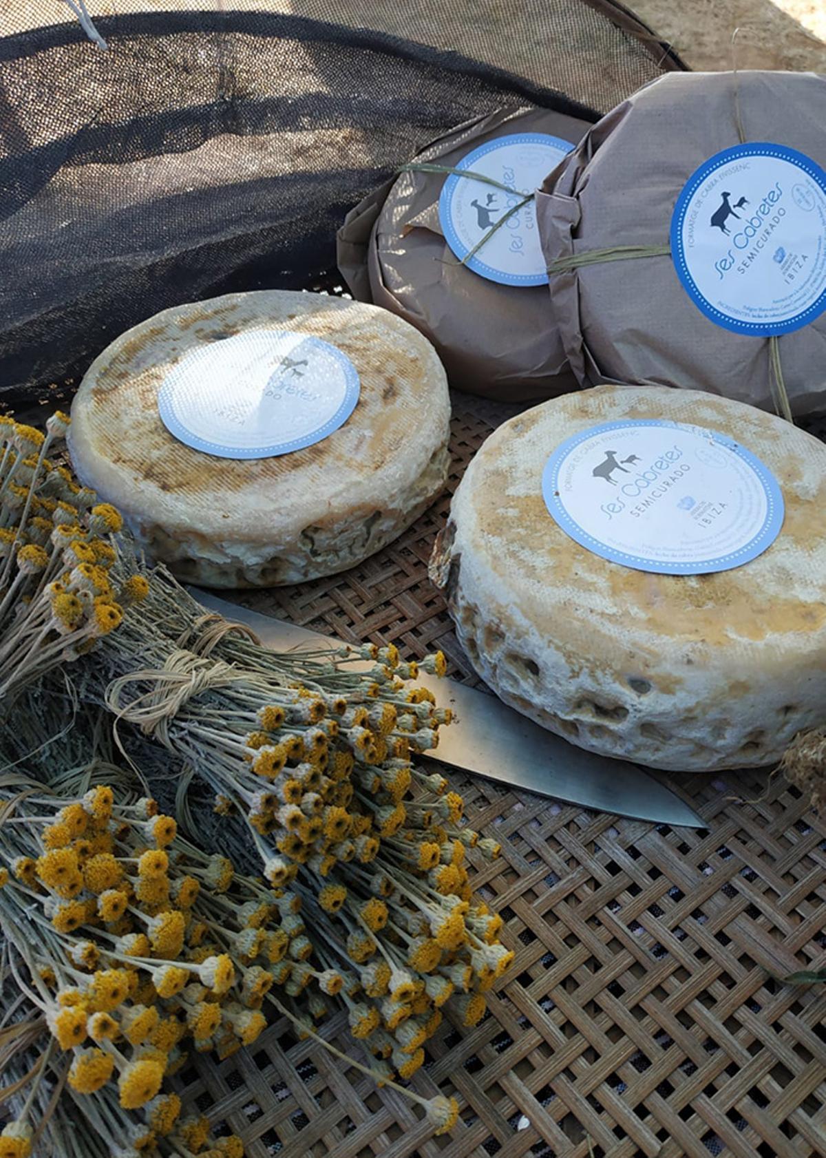 The 'flaó' is made with fresh goat and sheep cheese.