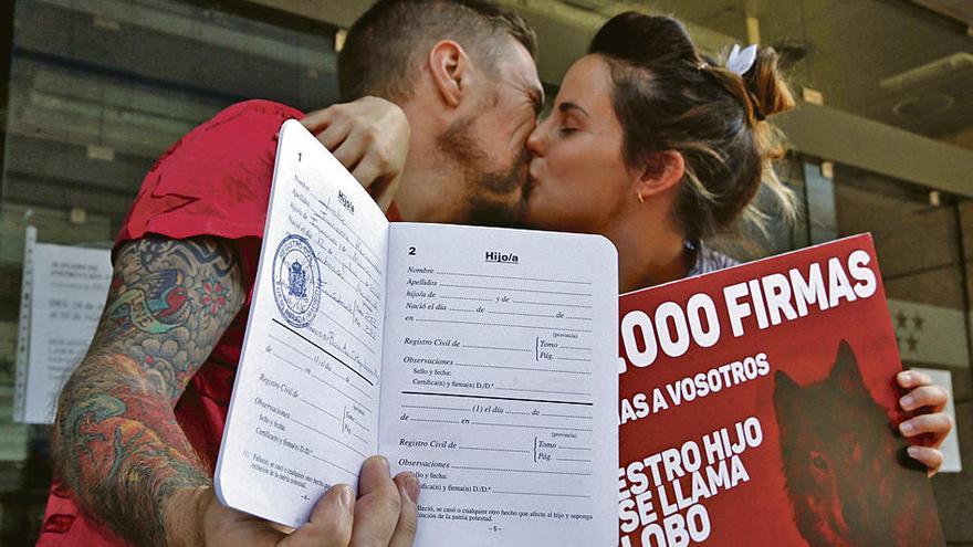 Lobo ya está inscrito en el Registro Civil