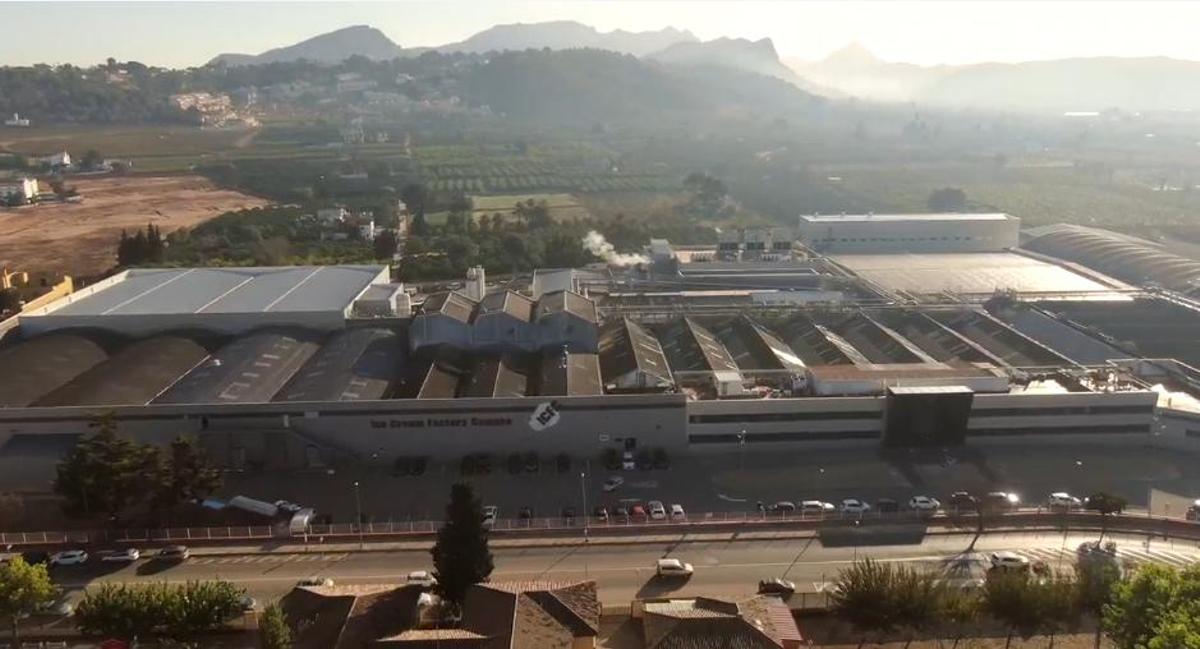 Otra perspectiva de la planta de ICFC en Alzira.
