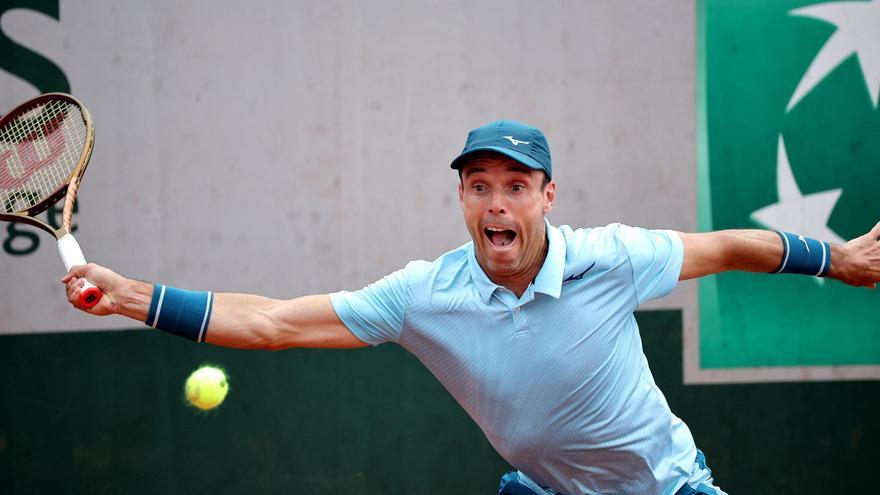 Roberto Bautista se despide de Roland Garros en primera ronda ante Munar