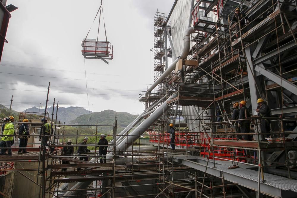 Visita a la Central Térmica de Soto de Ribera por las obras de mejora y ampliación