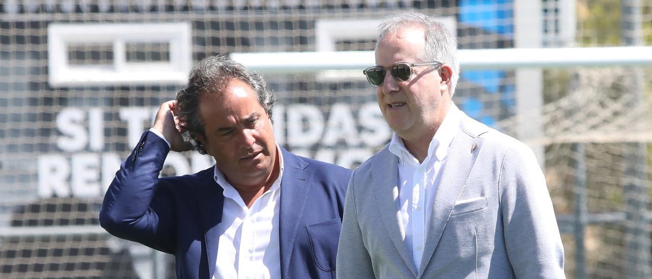 Juan Forcén y Jorge Mas, consejero y presidente del Real Zaragoza, en la última visita del empresario americano a Zaragoza.