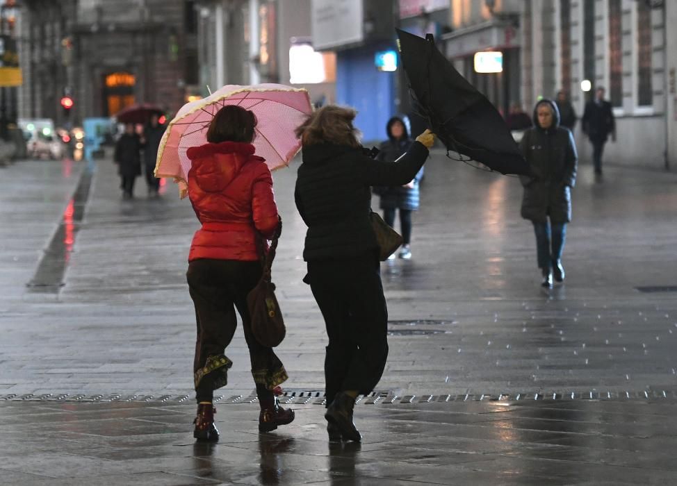 Por fin llega la ansiada lluvia. Meteogalicia vaticina que en tres días se recgerán más de 50 litros en A Coruña.