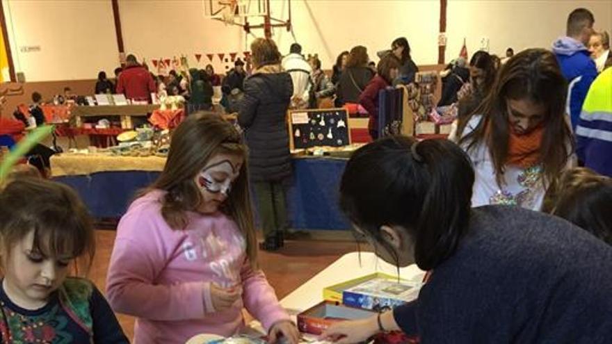 El mercadillo navideño amplía su oferta con actividades infantiles