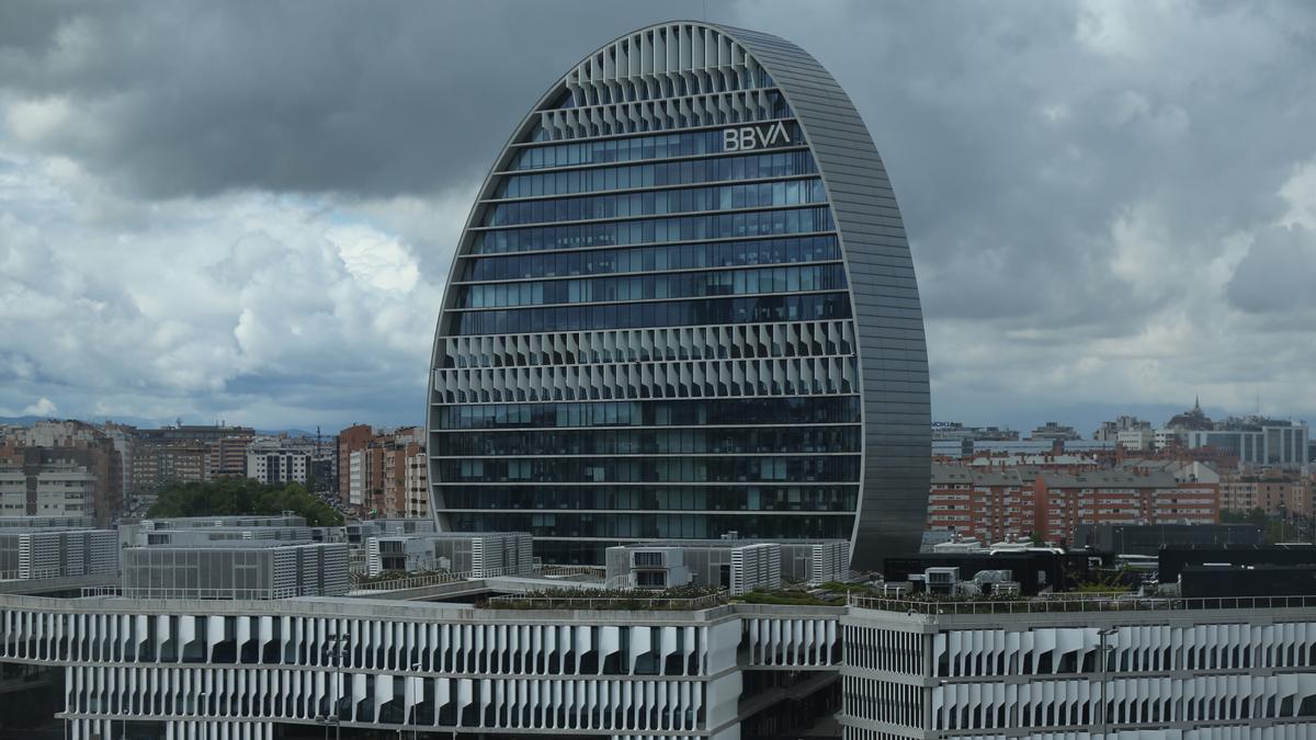 Edificio de la sede de BBVA en Madrid, conocido como ‘La Vela’.