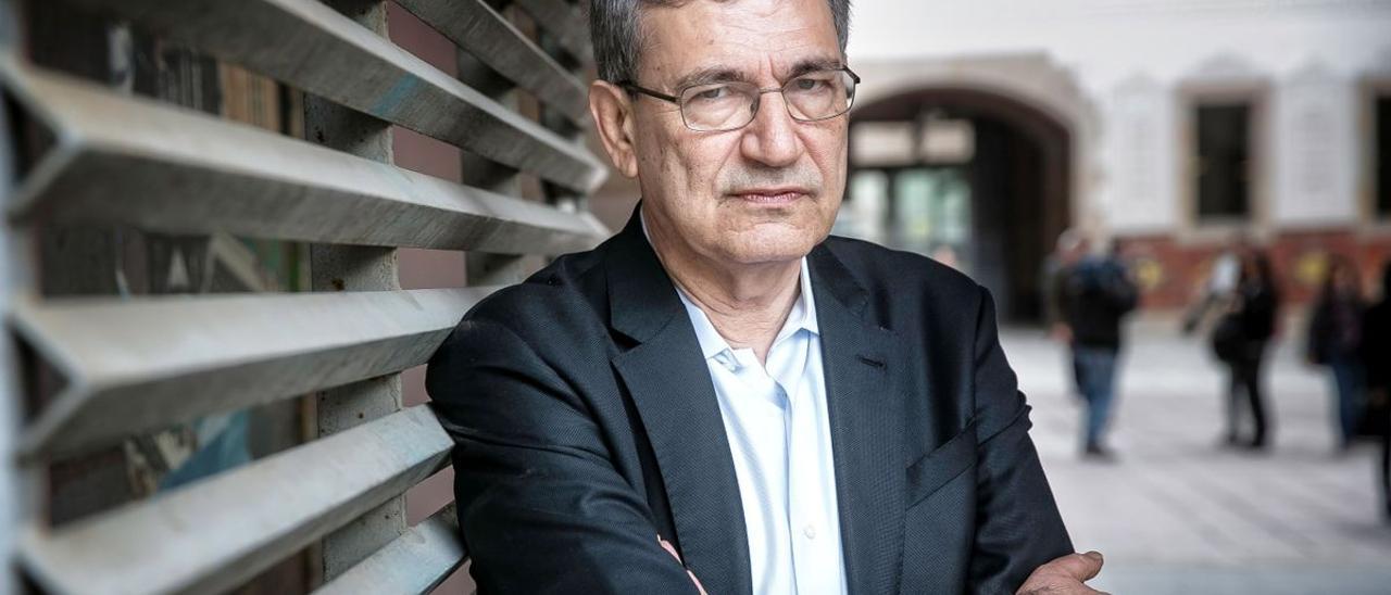 Orhan Pamuk.