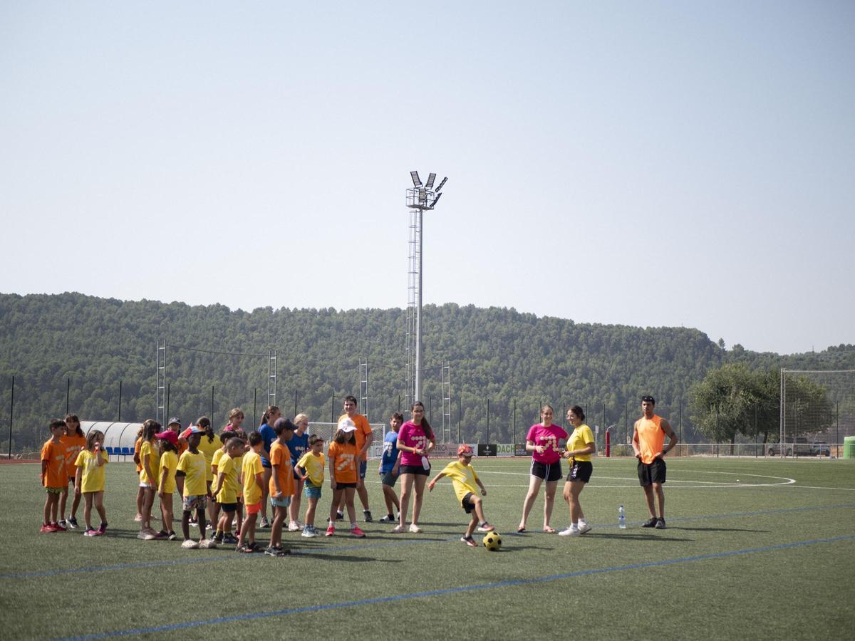 els equips van recórrer diferents espais de Cardona participant en activitats vinculades a l'activitat física