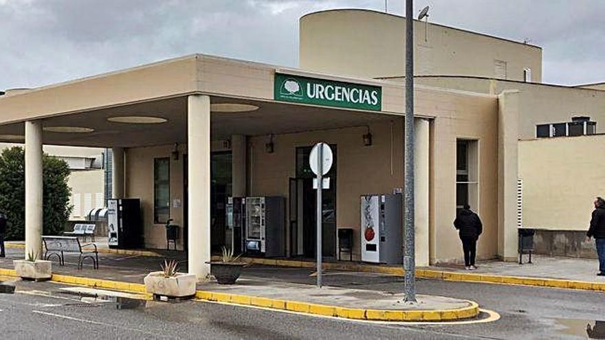 Polémica por los trajes EPI en el Hospital de Cieza