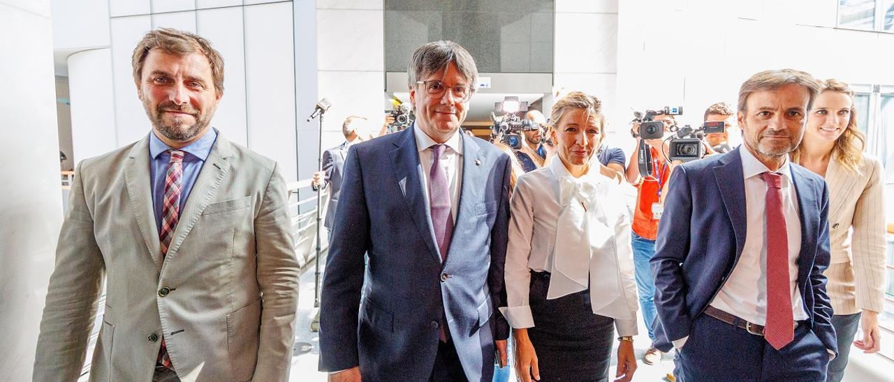 Carles Puigdemont y Toni Comín con Yolanda Díaz y Jaume Asens en Bruselas, el pasado 4 de septiembre