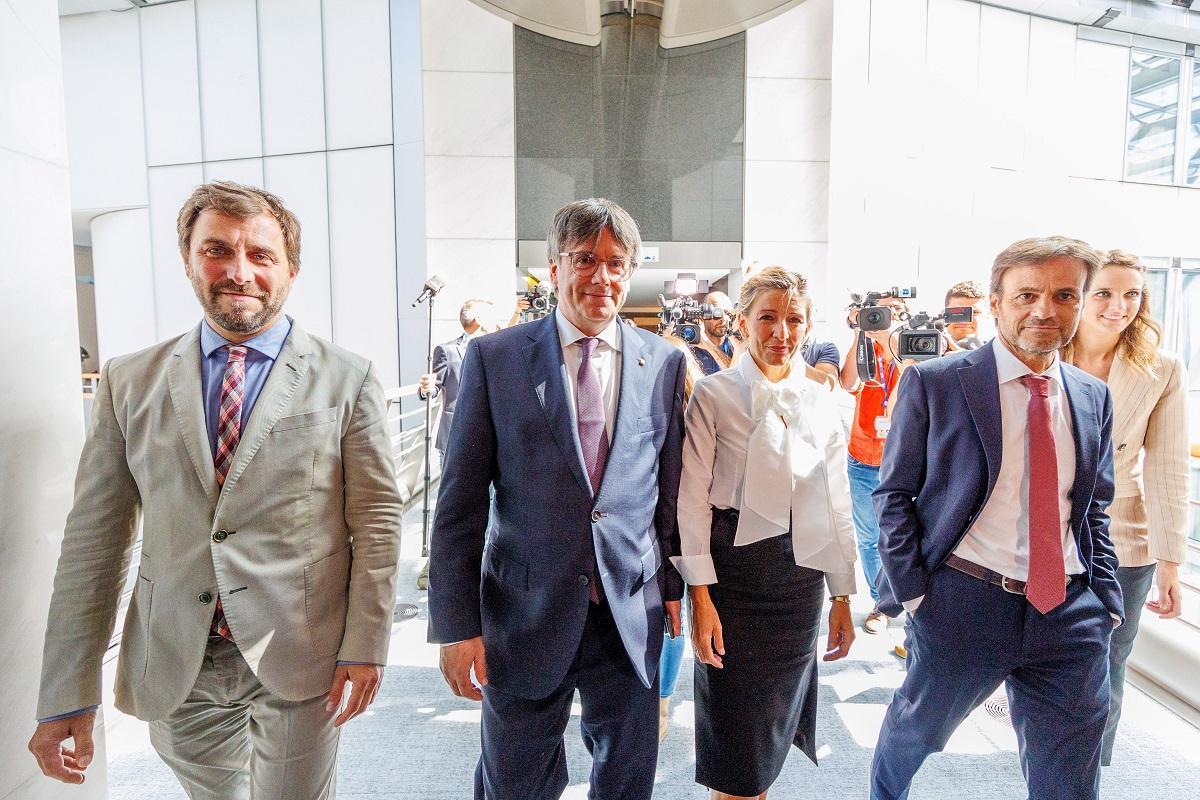 Carles Puigdemont y Toni Comín con Yolanda Díaz y Jaume Asens en Bruselas, el pasado 4 de septiembre