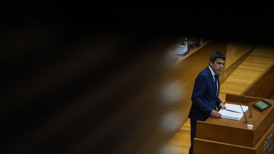 Mazón anuncia un plan de reconstrucción plagado de peticiones al Gobierno central