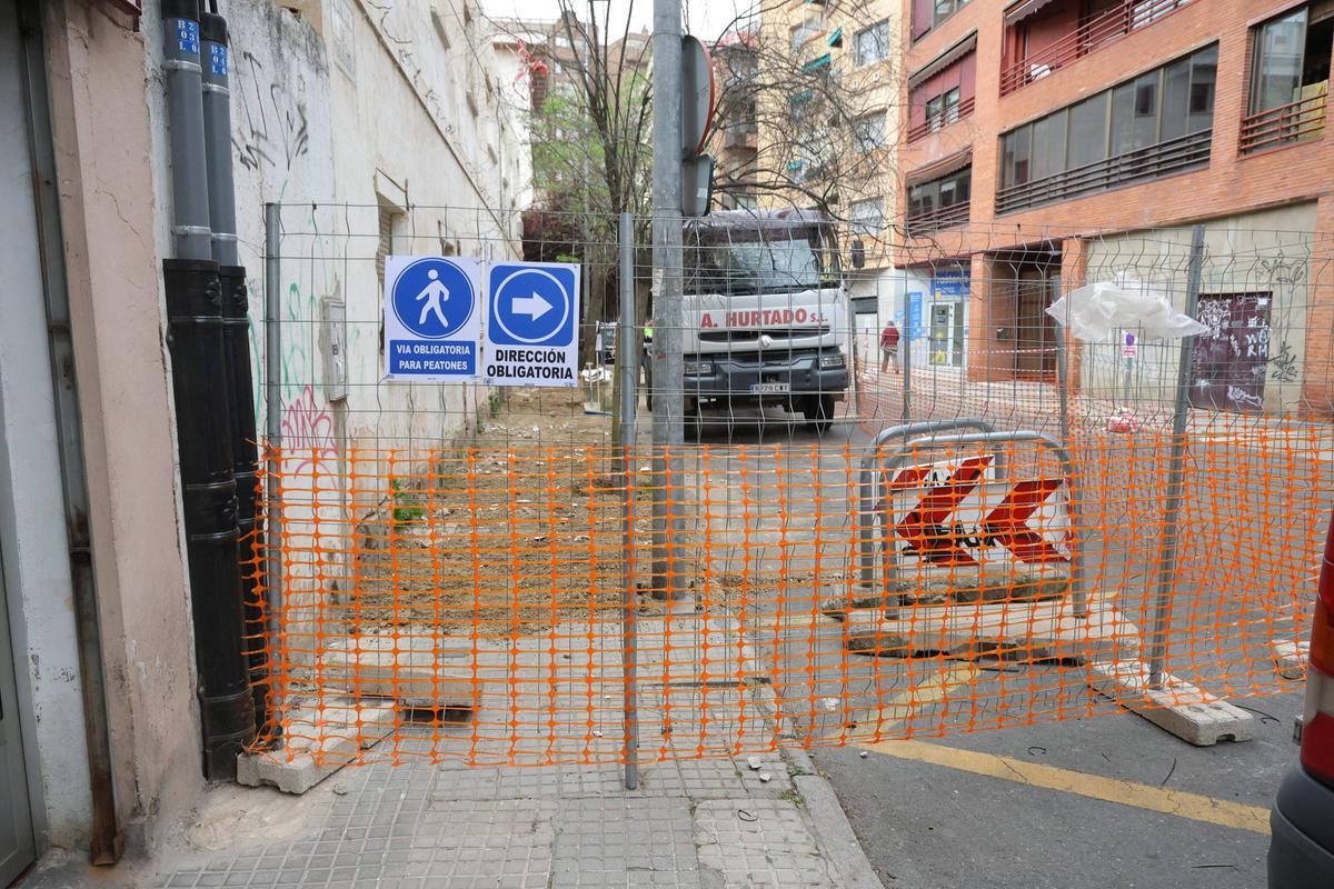 Galería | Derrumbe del inmueble de la calle Maluquer de Cáceres