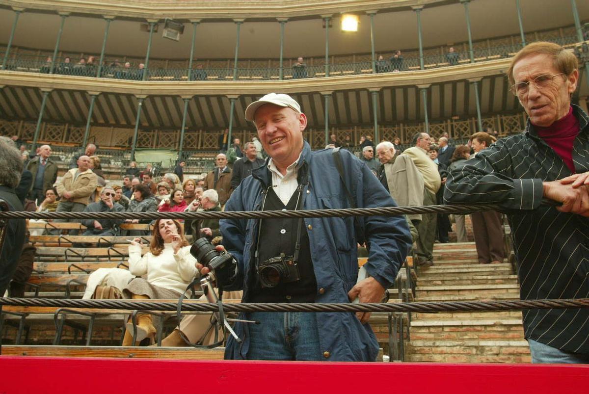 Sebastiao Salgado en la Plaza de Toros de València en 2003.