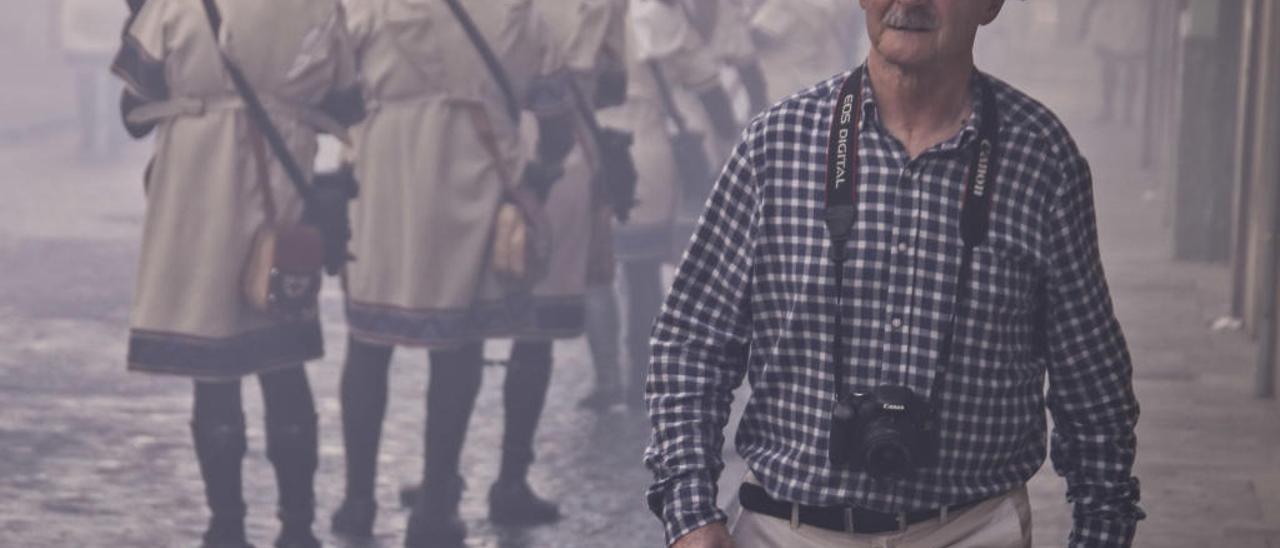 La  ruidosa jornada congregó público a lo largo de todo el recorrido. JUANI RUZ